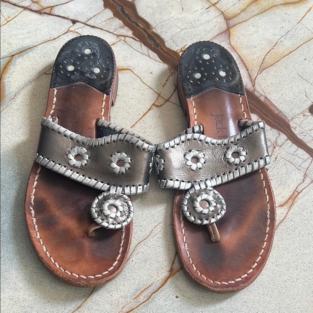 ✨ Jack Rogers Two-Tone Metallic Sandals – Silver & Gunmetal ✨ RARE